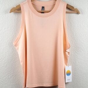 Vuori Peach High Neck Athletic Tank Top Medium NWT Workout Crop